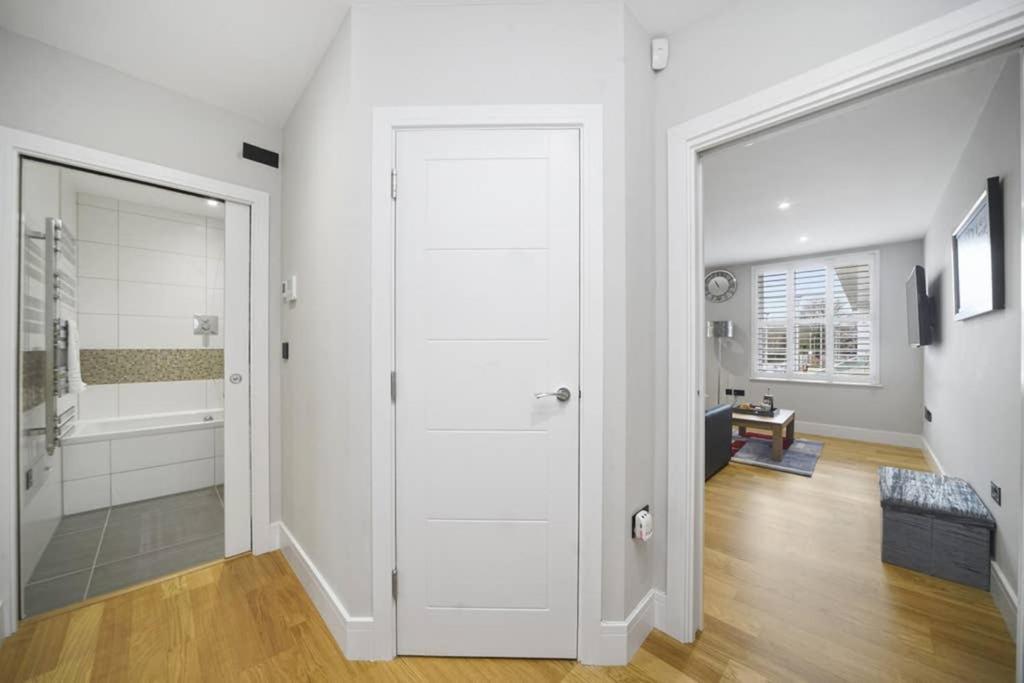 Flat 3 Bridge House Leilighet Staines-upon-Thames Eksteriør bilde